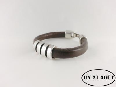 bracelet homme cuir ovale  passant rainuré marron 